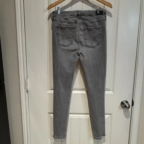 American Eagle Womens 6 Super High Rise Jeggings Distressed Next Level Stretch - Picture 2 of 14